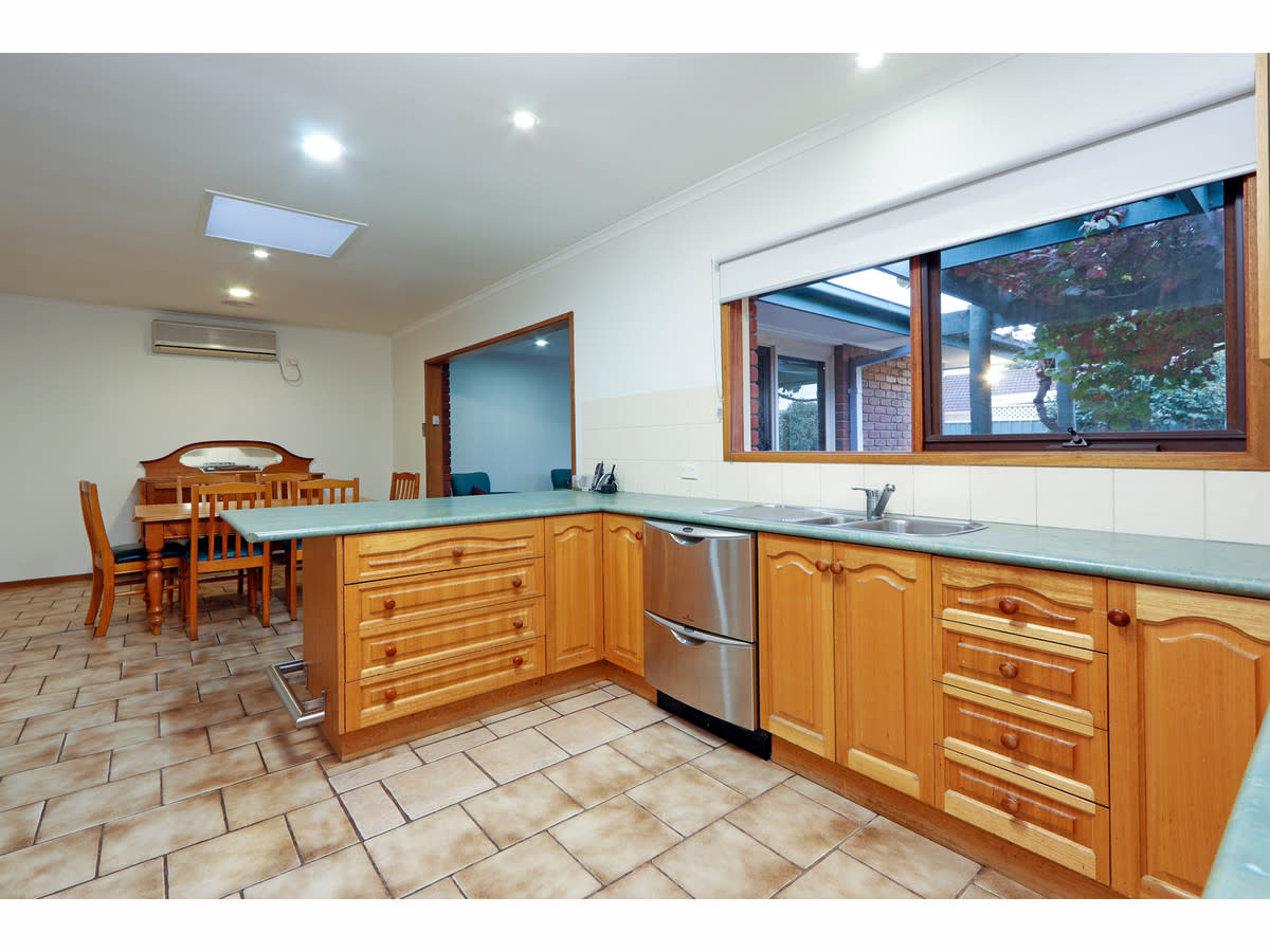 17 WELLINGTON DR, SALE VIC 3850, 0房, 0浴, House