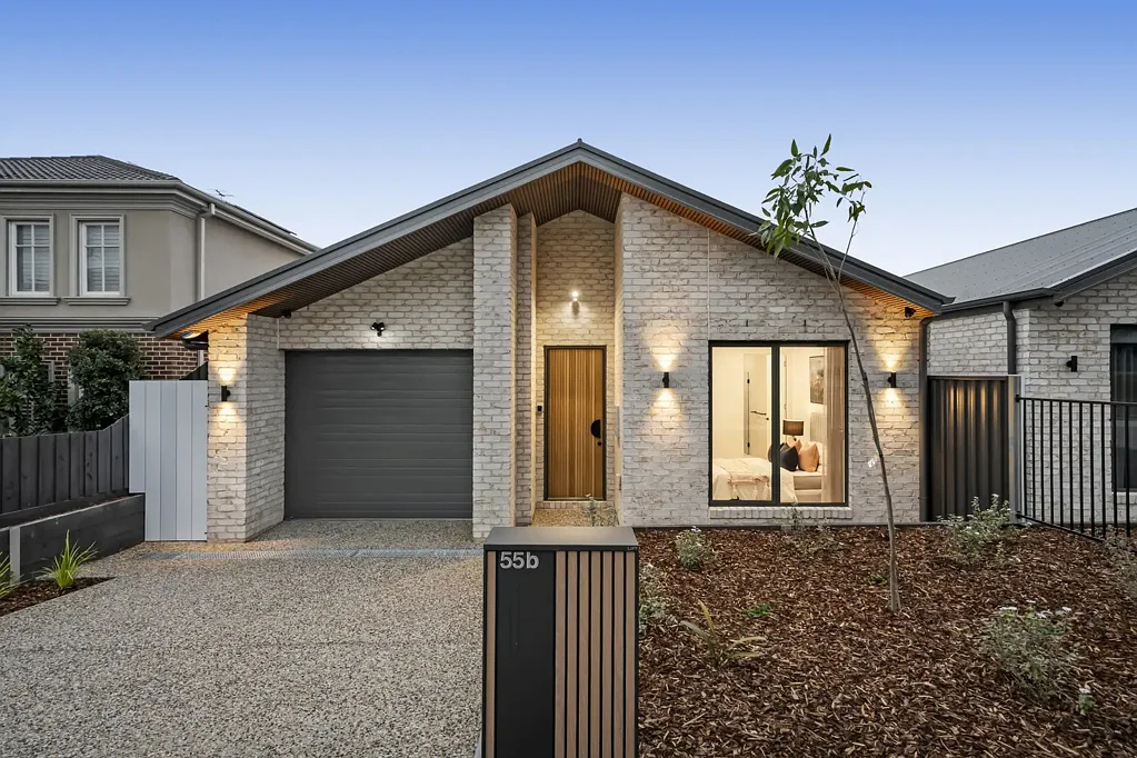 Chadstone 4Moenga Refined Modern Elegance in a Coveted Chadstone Setting