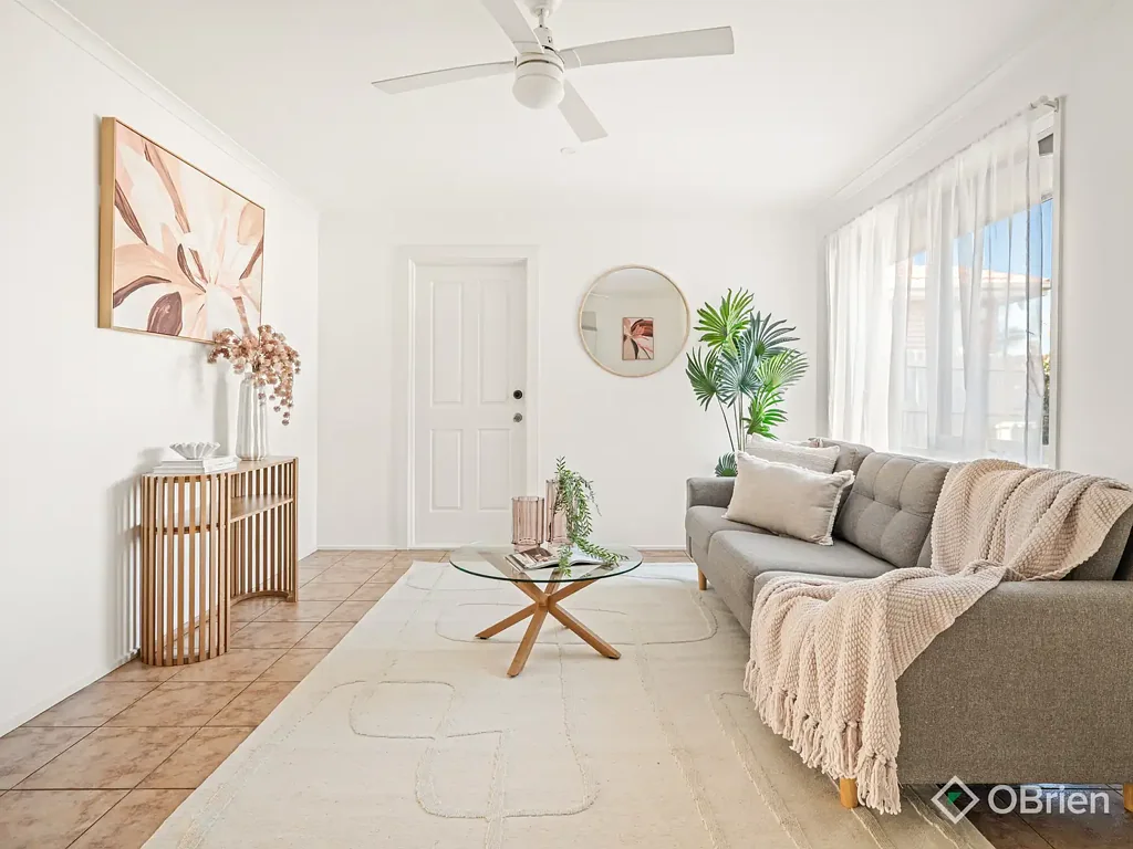 Spacious Family Living in Central Cranbourne!
