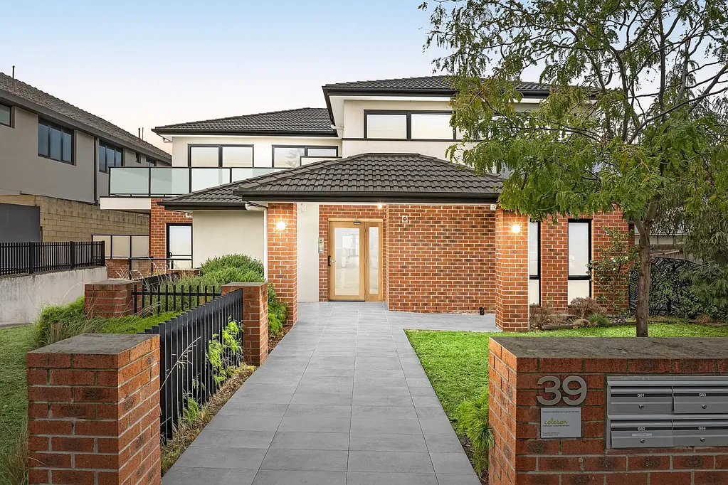 Oakleigh 1ห้องนอน 7.5% Rental Return!