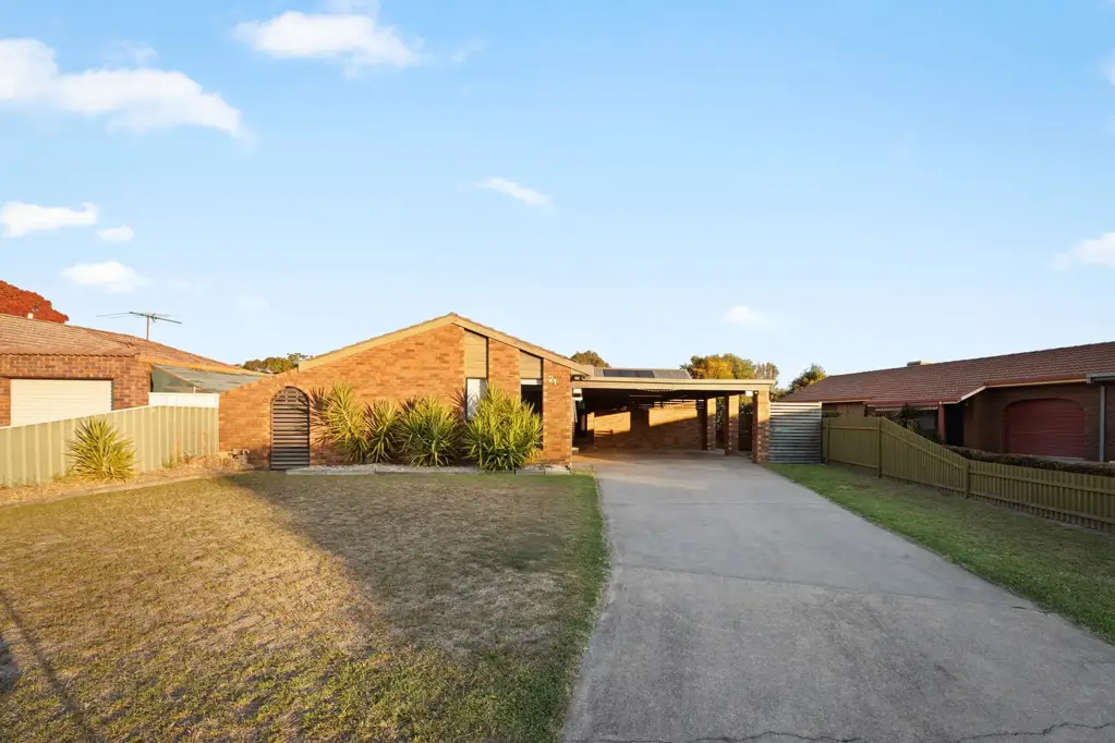 Family Home in Quiet Court