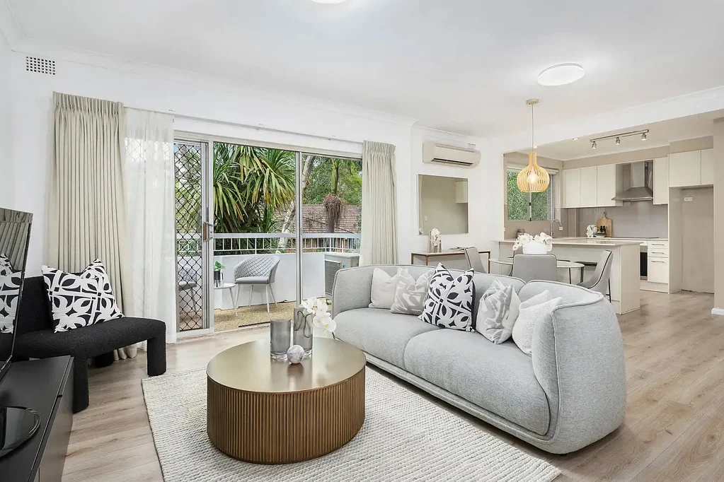 Stylish two-bedroom apartment with parking in Lane Cove North