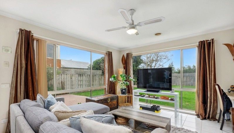 22 HEDGEROW CT, NARRE WARREN SOUTH VIC 3805, 0 habitaciones, 0 baños, House