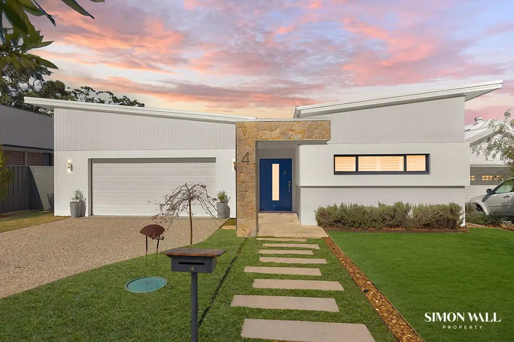 Teralba 4房  Custom Designer Home with Flawless Interiors