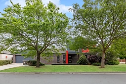 2 Newell Street, Franklin