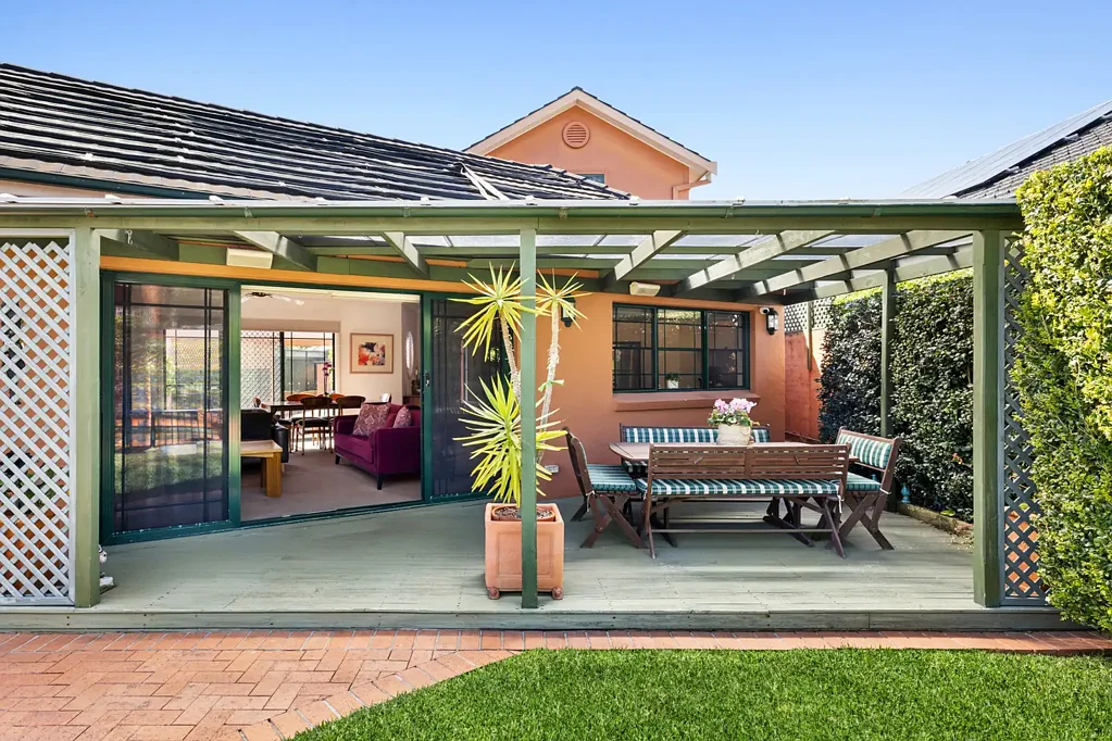 Pagewood 4Phòng ngủ Architecturally Designed Living With Poolside Entertaining