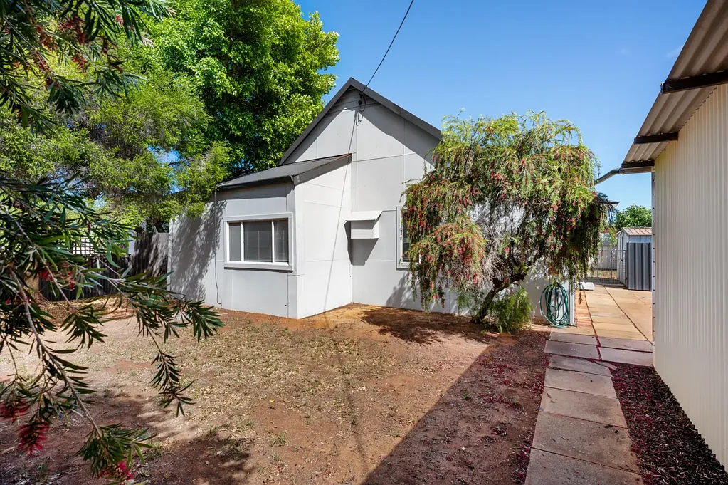 Piccadilly 3 Slaapkamer Charming Cottage in Prime Piccadilly – Ideal for First Home Buyers, Investors or Downsizers!