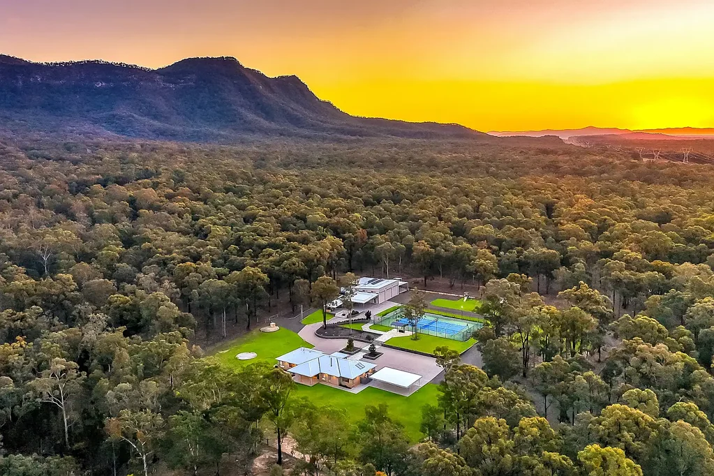 Pokolbin 5 Bedroom 100 Hunter Valley Acres of Luxury, Play & Relaxation