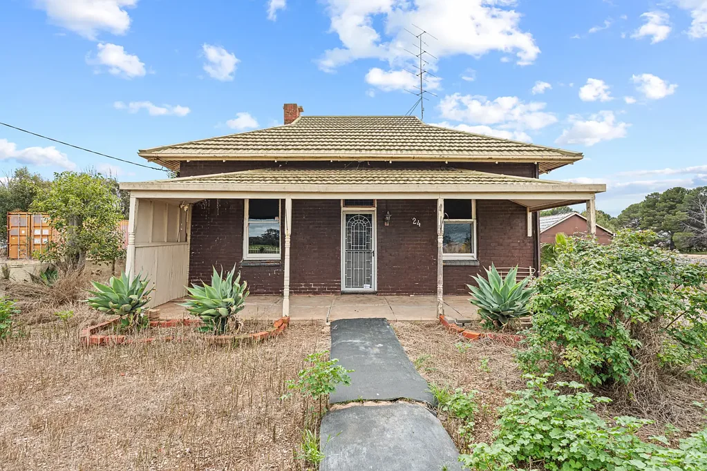 Snowtown 2 Slaapkamer Where is, As is - Renovator's Opportunity