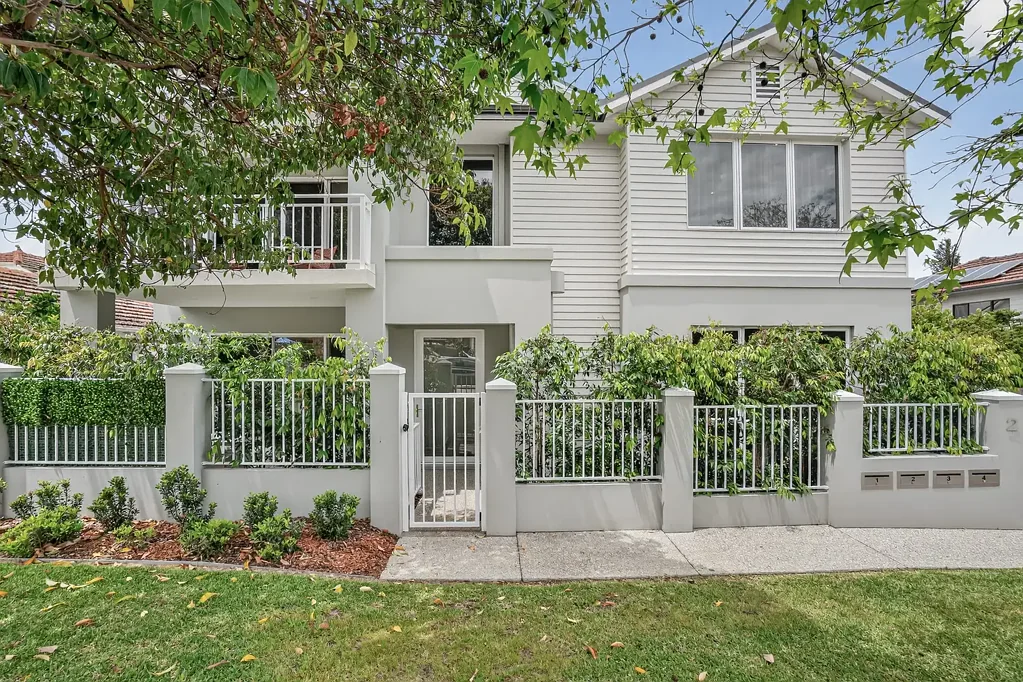 1/2 Thomas Street, Nedlands, WA 6009