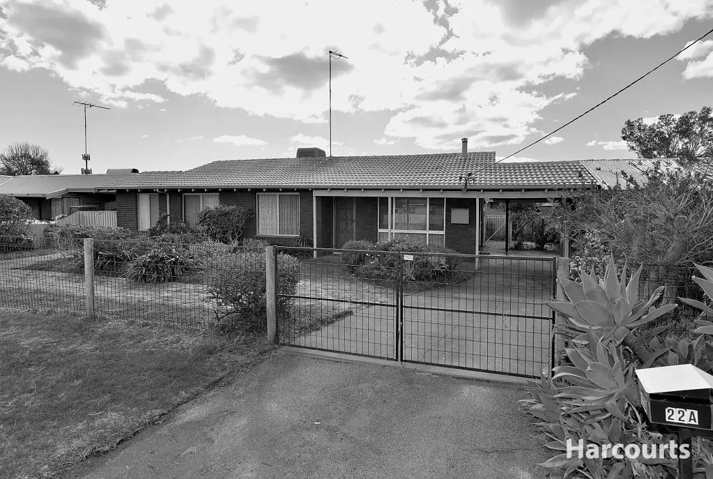 Coodanup 3部屋 Under Offer by HARCOURTS Mandurah - Nicole Hindmarsh