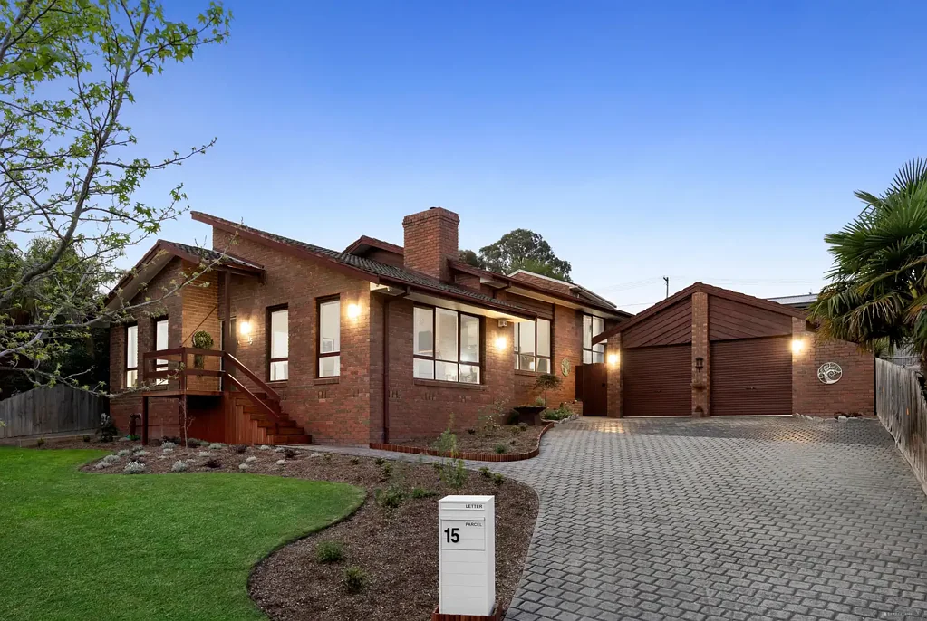 Diamond Creek 3 Slaapkamer Spacious family living inside the St Helena Secondary College zone.