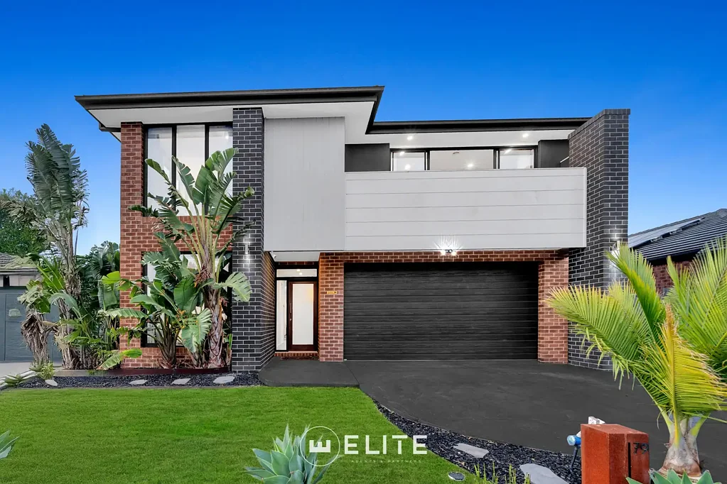 Clyde North 4Kwarto Live the Luxe Life in the Heart of Delaray – Resort Living, Every Single Day