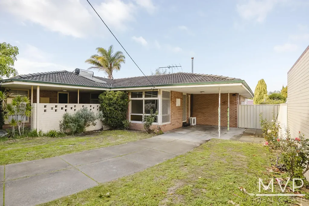 Kardinya 2部屋 Ideal Location! First Time Presented!