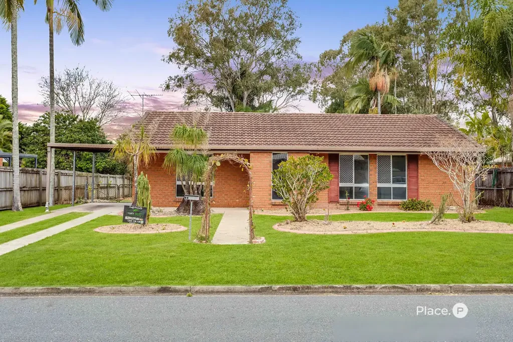 Deception Bay 3Zimmer Bayside Living on 646m² > Renovated, Move-In Ready & Just Moments from the Water