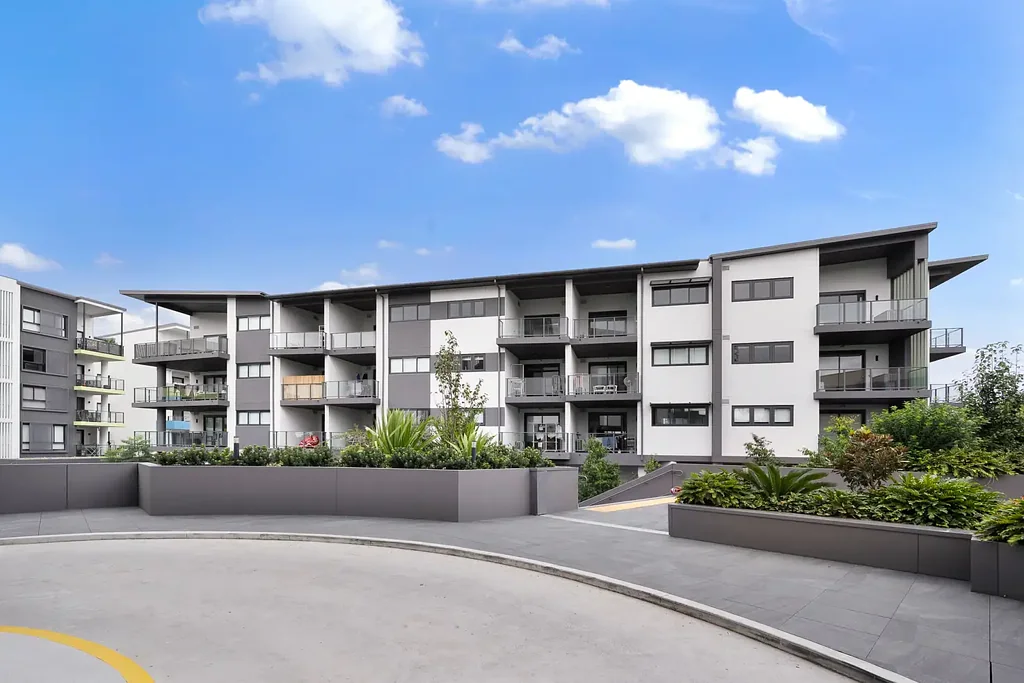 (Building 3) 306/112-114 Northcote Road, Greenacre, NSW 2190