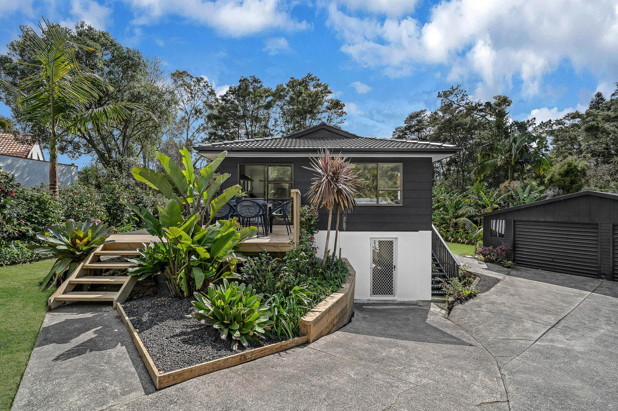 12 Sonnenberg Way, Titirangi