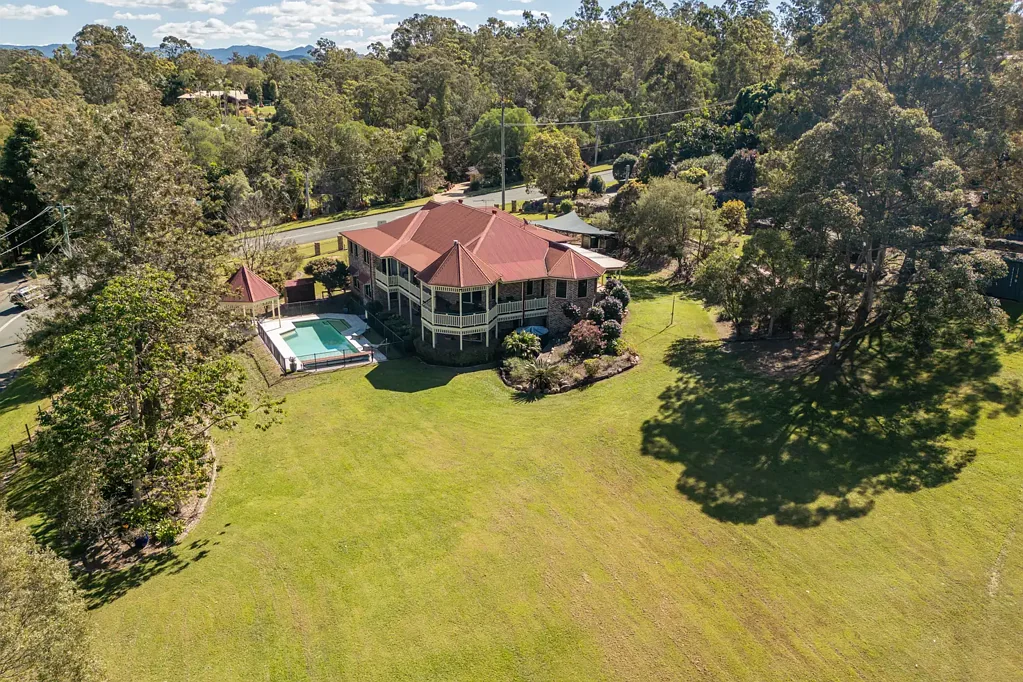 35 Drapers Road, Eatons Hill, QLD 4037, 5房, 2浴, Lifestyle Section