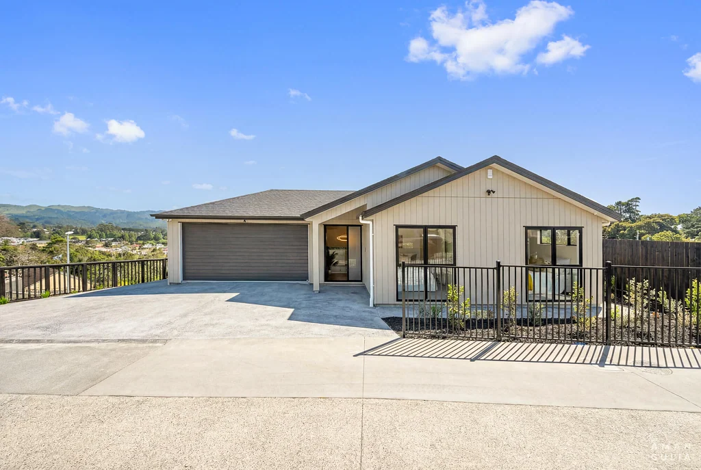 15 Mara Way, Sunnyvale, Waitakere City, Auckland