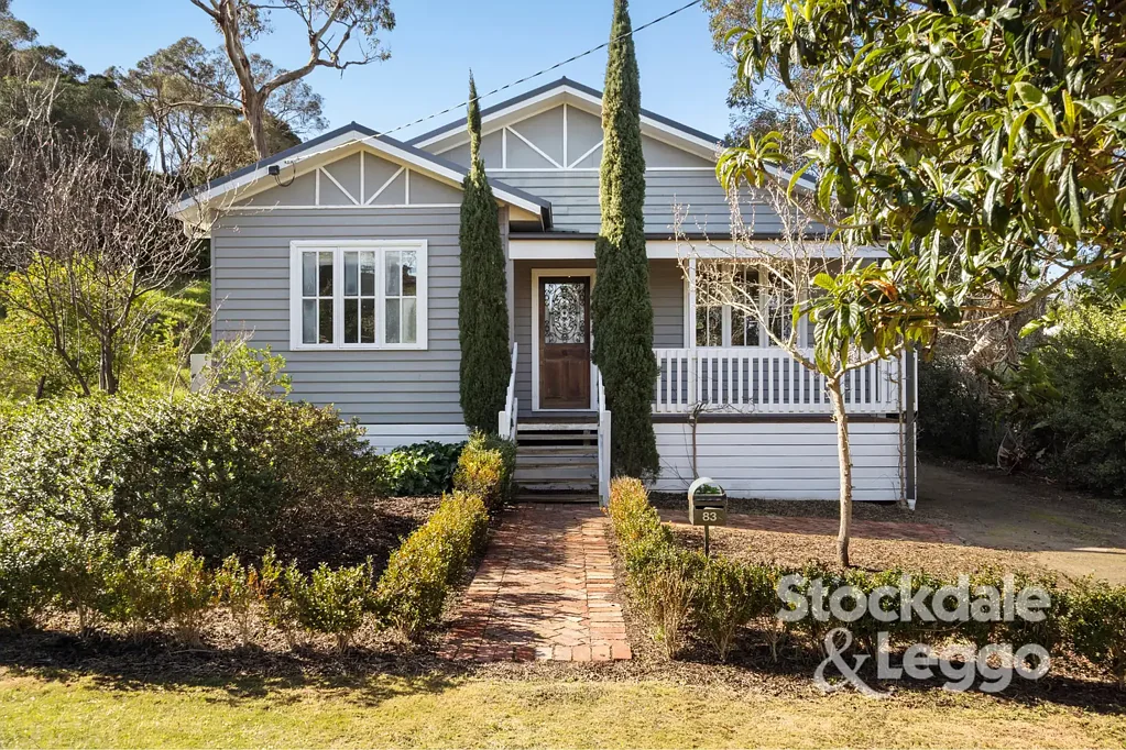 Charming Coastal Home with Spacious Living & Modern Comforts