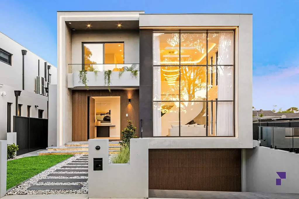 71 Hillcrest Avenue, Greenacre, NSW 2190