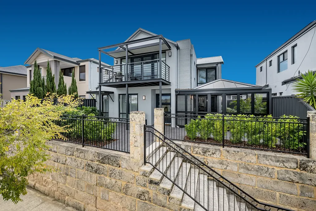 6 O'Mara Boulevard, Iluka, WA 6028