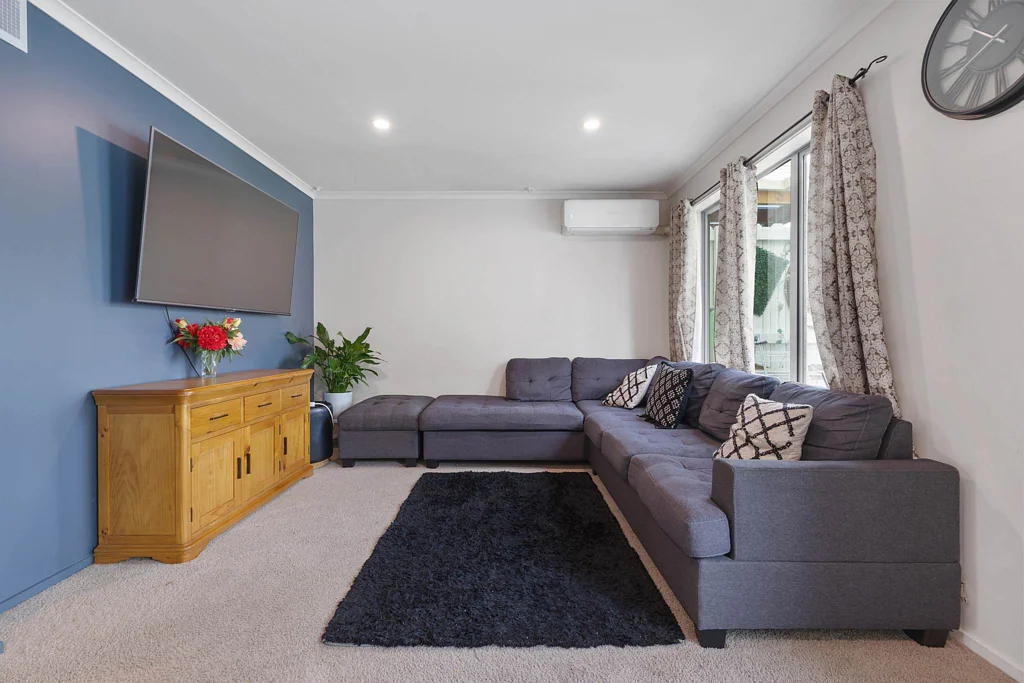 Flat Bush 3બેડરૂમ Smart, Spacious & Superbly Located