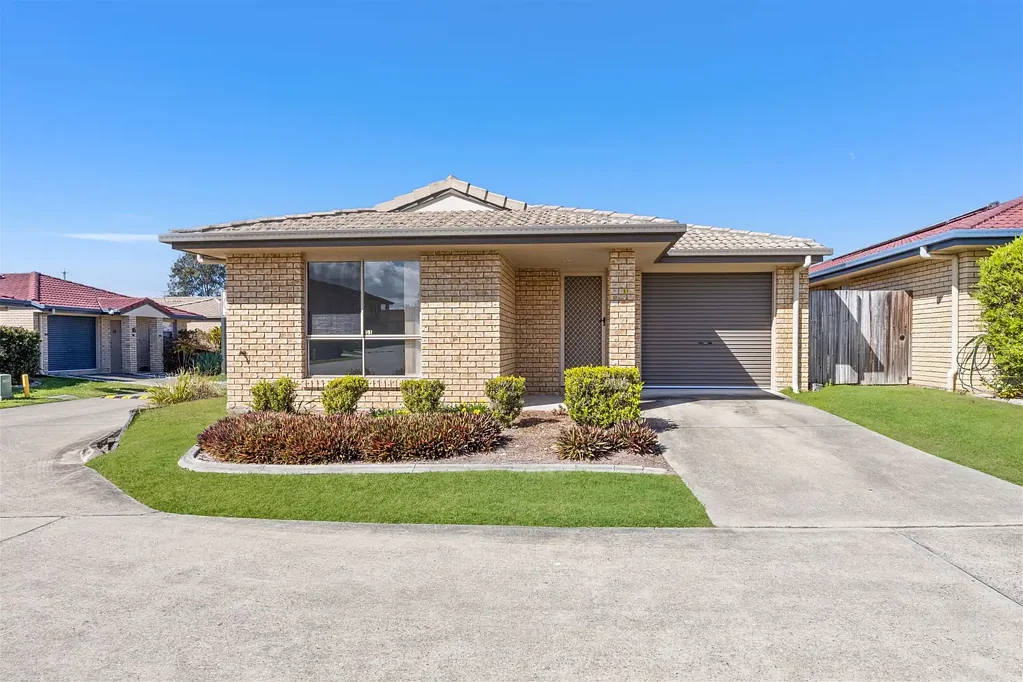 Deception Bay 3房 宁静维护良好的小区内的现代联排别墅生活 Modern Townhouse Living in a Peaceful, Well-Maintained Complex