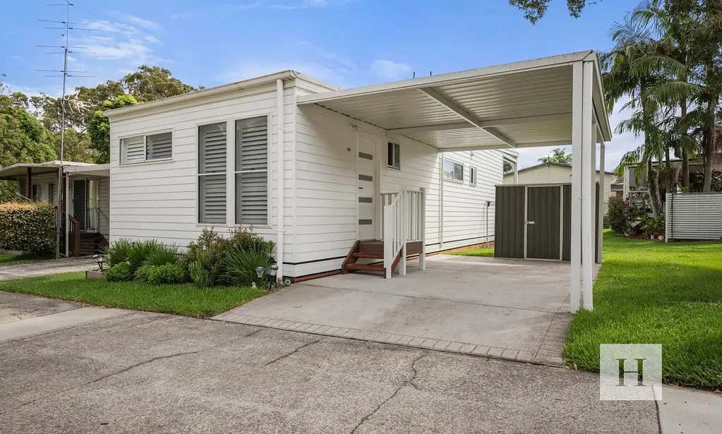 107/2 Macleay Drive, Halekulani, NSW 2262