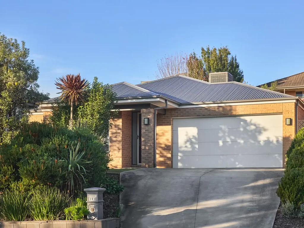 Warragul 4房  Elevated family living in a premier Warragul location