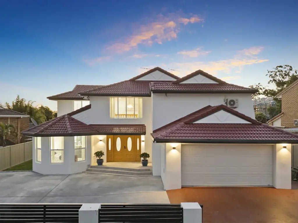 Calamvale 5部屋 Luxe Living Meets Ultimate Convenience - Stunningly Renovated Grand Residence