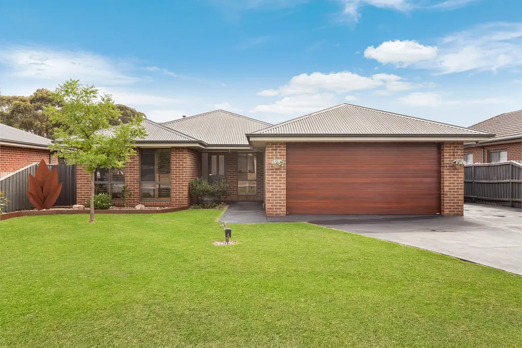 8 Rosie Drive, Broadford, VIC 3658