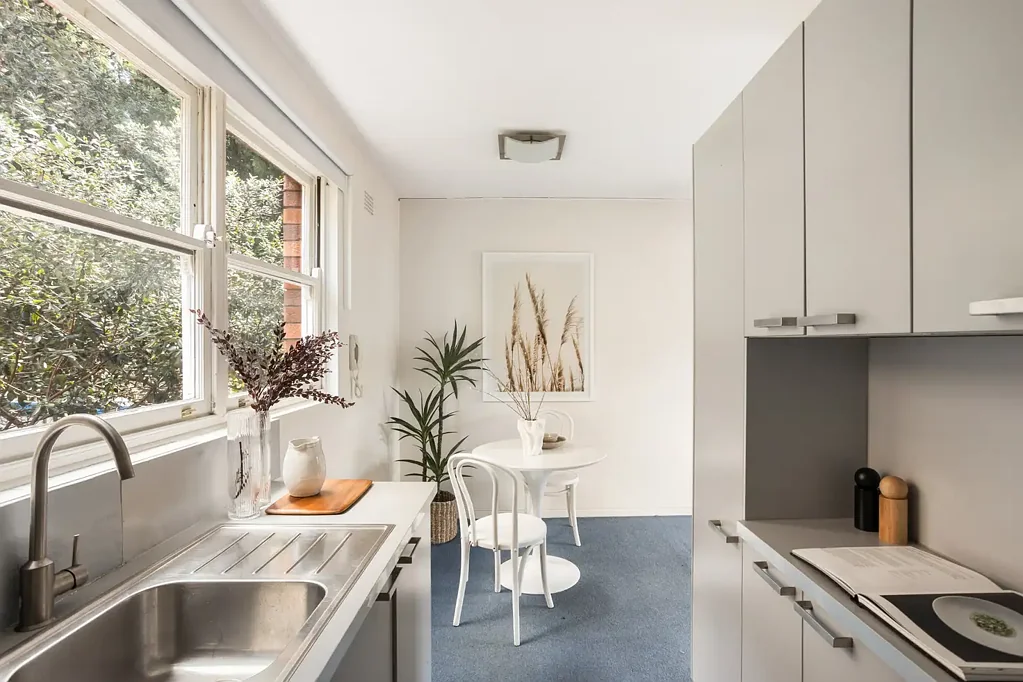 Dulwich Hill 1Phòng ngủ Low maintenance living and convenience close to transport