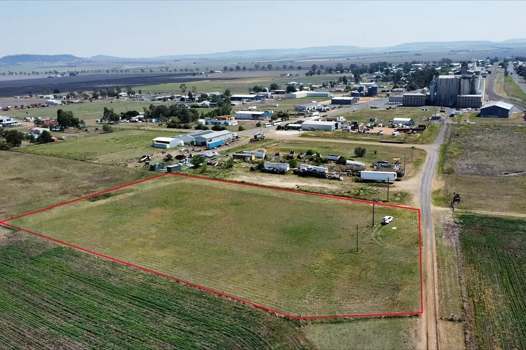 Clifton CONTRACT CRASHED!!  8,900m2 of Vacant Industrial Land