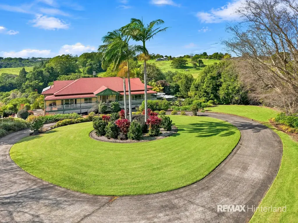 Maleny 6 Bedroom Acreage Calm, Town Convenience and Room for Every Generation