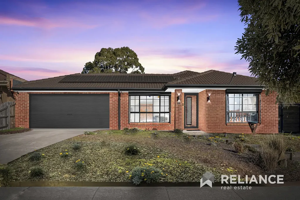 Hoppers Crossing 4房 一个罕见的溪畔机遇，集空间、舒适与潜力于一身 A Rare Creekside Opportunity with Space, Comfort & Potential