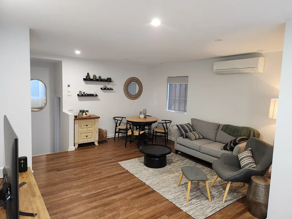 Modern Townhouse in central Bega