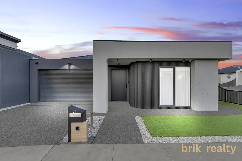 34 Honeypot Circuit, Mickleham, VIC 3064
