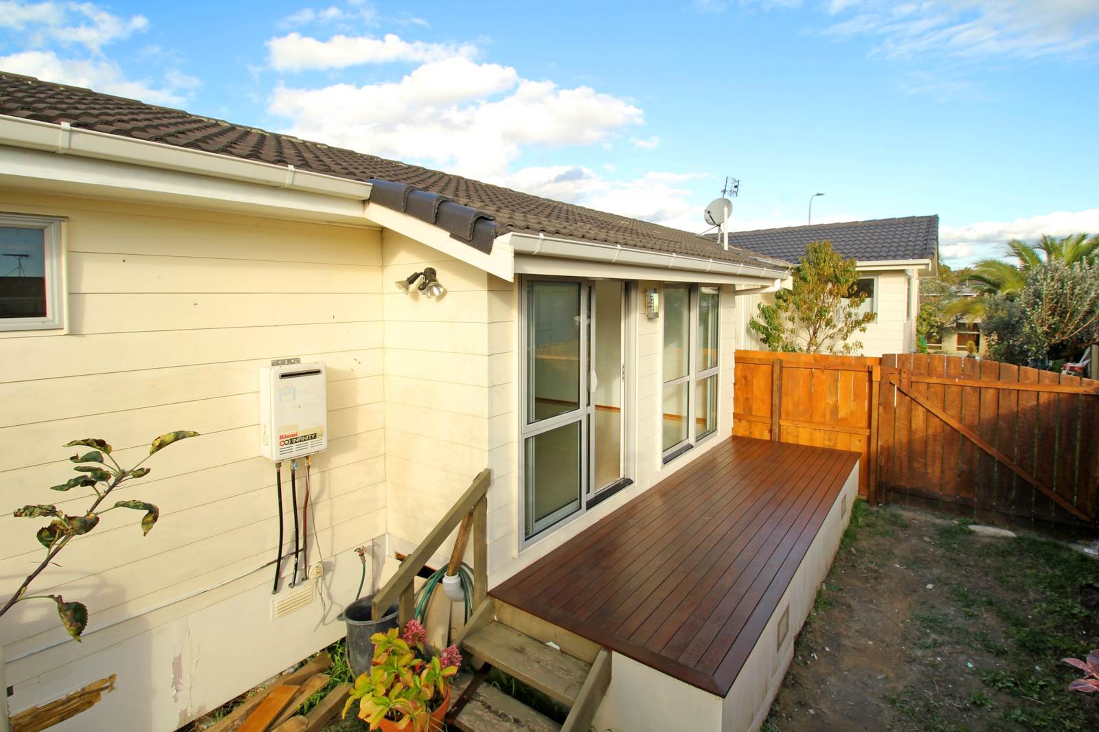 27a Casuarina Road, Half Moon Bay, Auckland - Manukau, 2 રૂમ, 1 બાથરૂમ