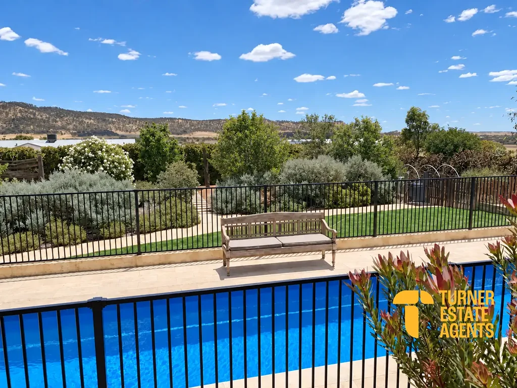 York 3Zimmer A Home Designed for Family, Entertaining & Adventure