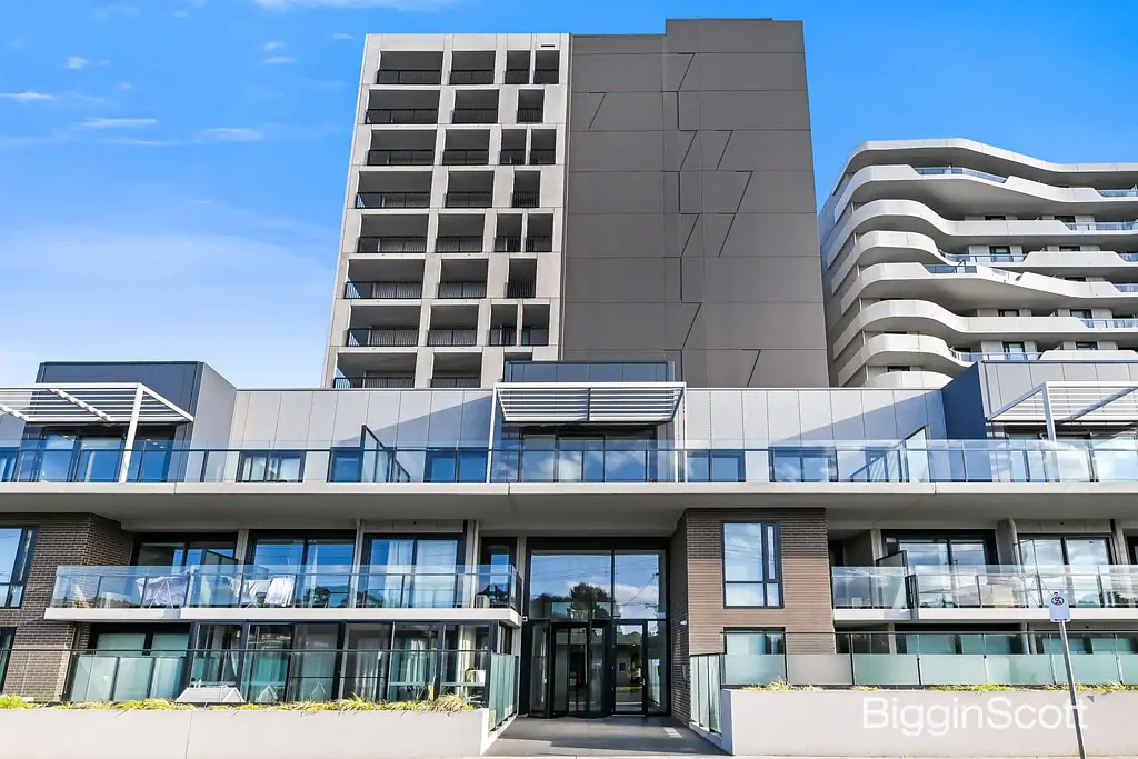 Prime Location! Modern 1-Bedroom Apartment with Resort-Style Amenities (Enter from M3. Connam Ave Entrance)