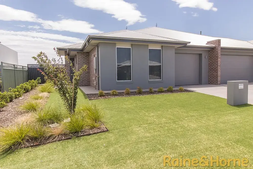 Stylish Duplex in South Lakes