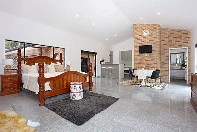 18 Sunray Drive, Bonogin, QLD 4213, 0 slaapkamers, 1 badkamers, Studio