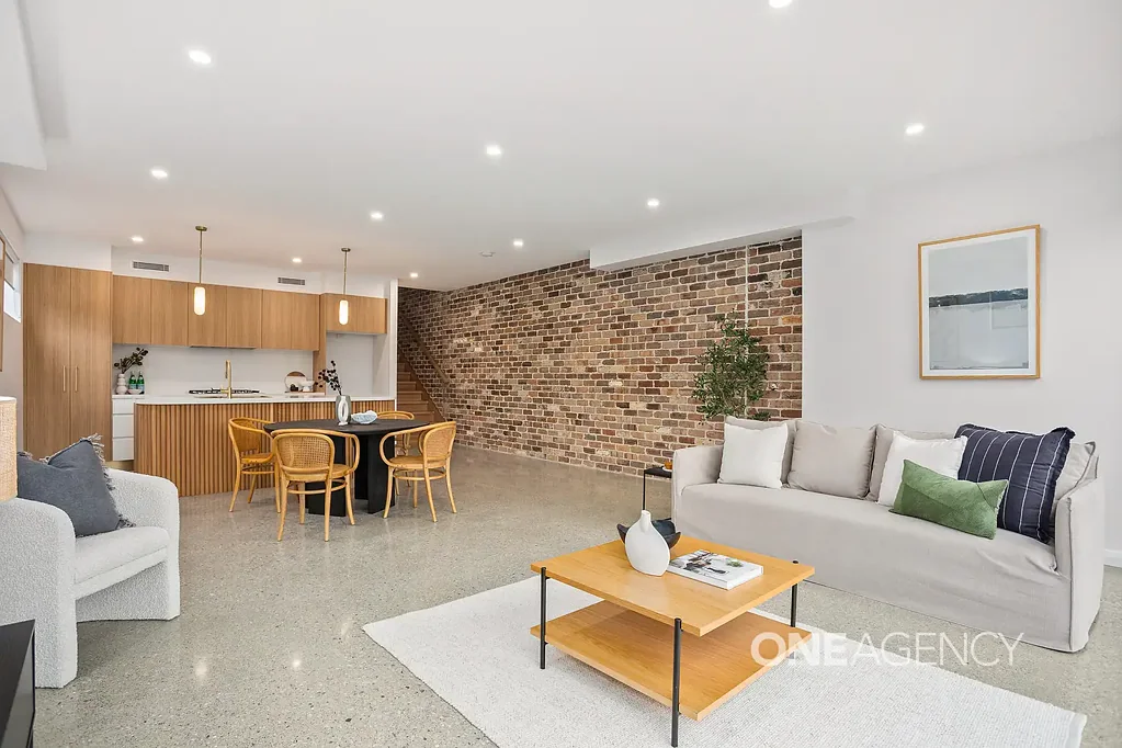2/122 Araluen Terrace, Tullimbar, NSW 2527
