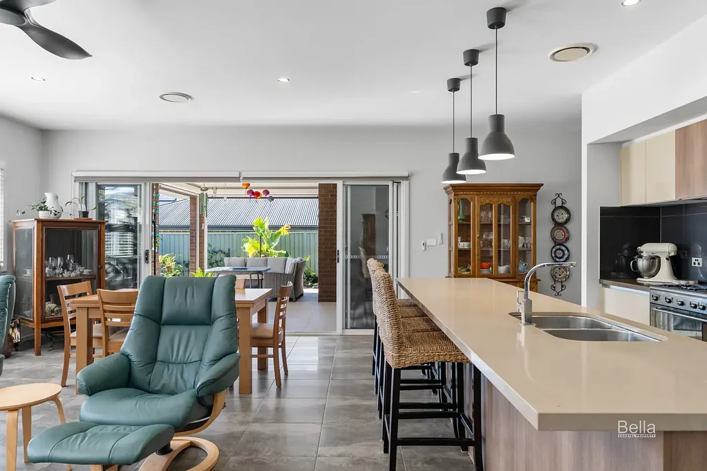 Ulladulla 4房  Single-Level Living with Space for Everything!