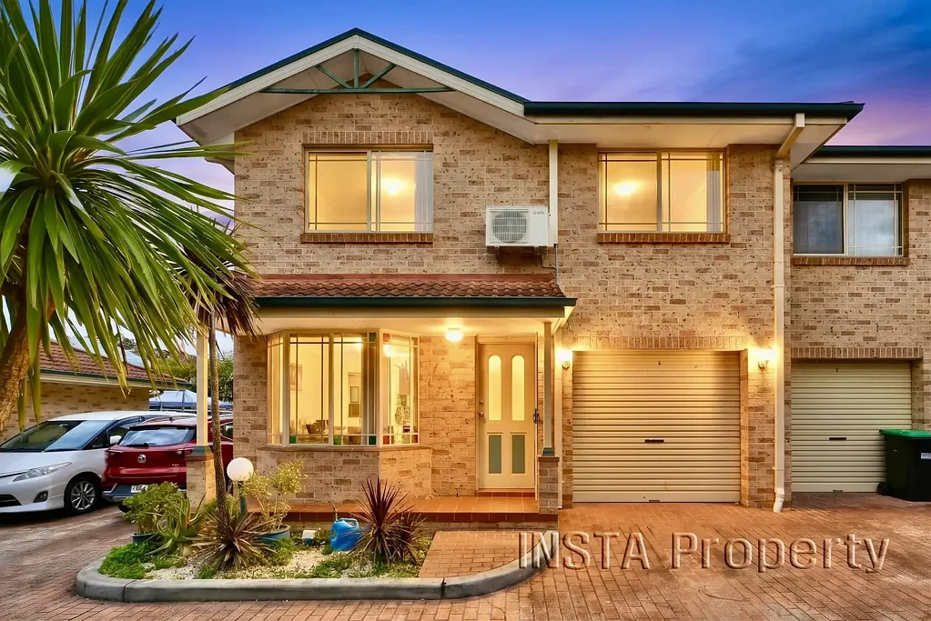 Lurnea 2房  Spacious two-Bedroom Townhouse in the heart of Lurnea