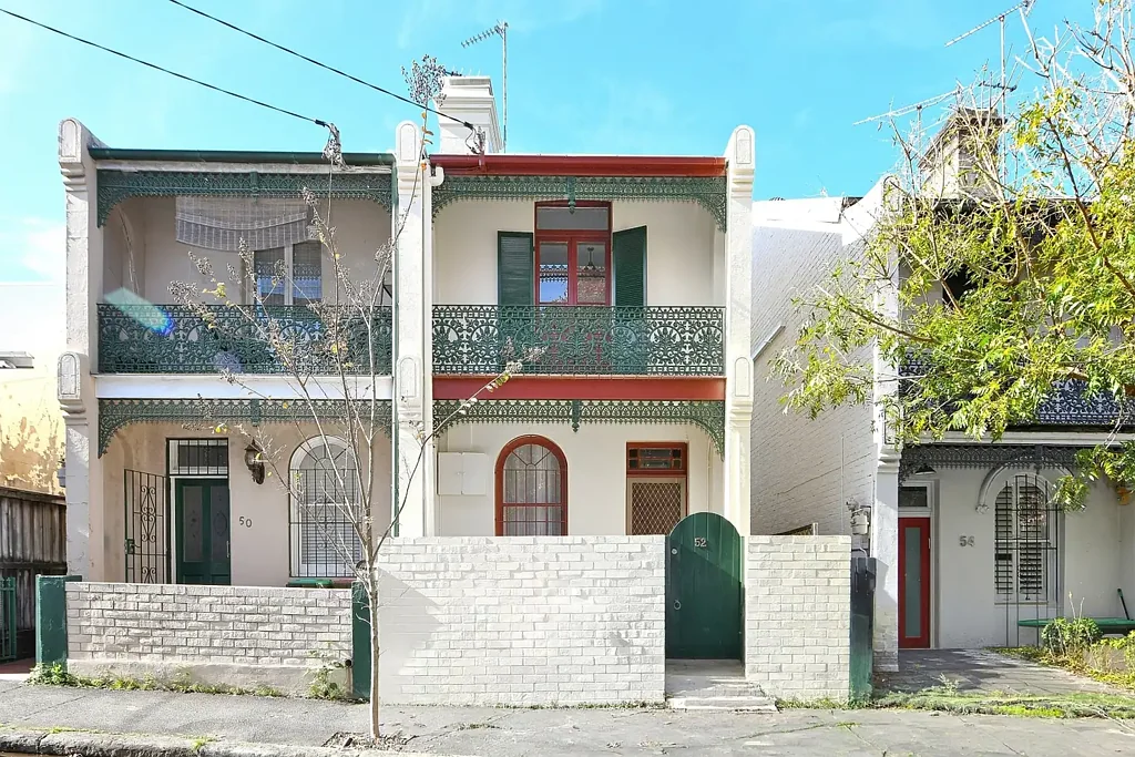 Well Positioned And Charming Terrace
