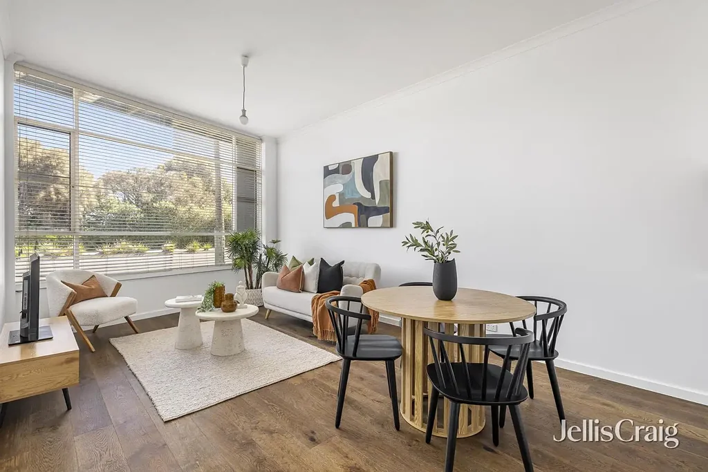 Black Rock 2 Bedroom Coastal, village and warehouse vibes