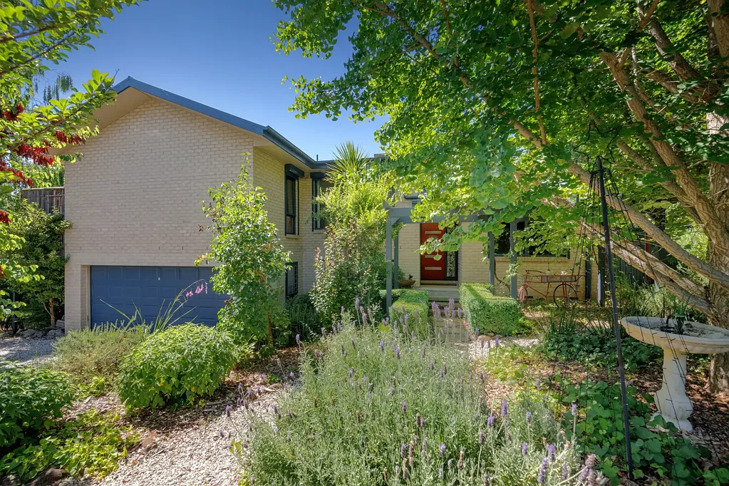 5 Cooper Street, Tawonga, VIC 3697