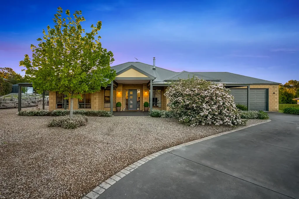 9 Freeman Court, Gisborne, VIC 3437